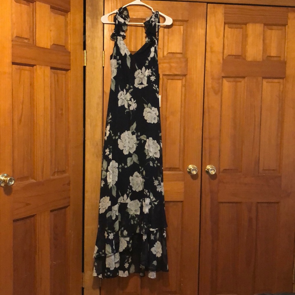 Lulus Navy blue floral dress